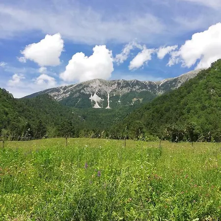Vakantiehuis Pocitniska Hisa Jurcek Zirovnica